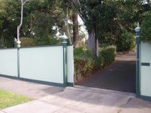colorbond fences green in moonee ponds