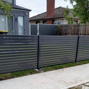 033 Slat Fence